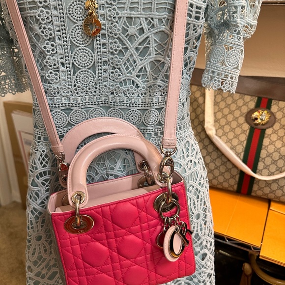 💎✨Authentic 💎✨Dior
Multicolor Cannage Quilted Lambskin Leather Mini Lady Dior - Picture 8 of 11